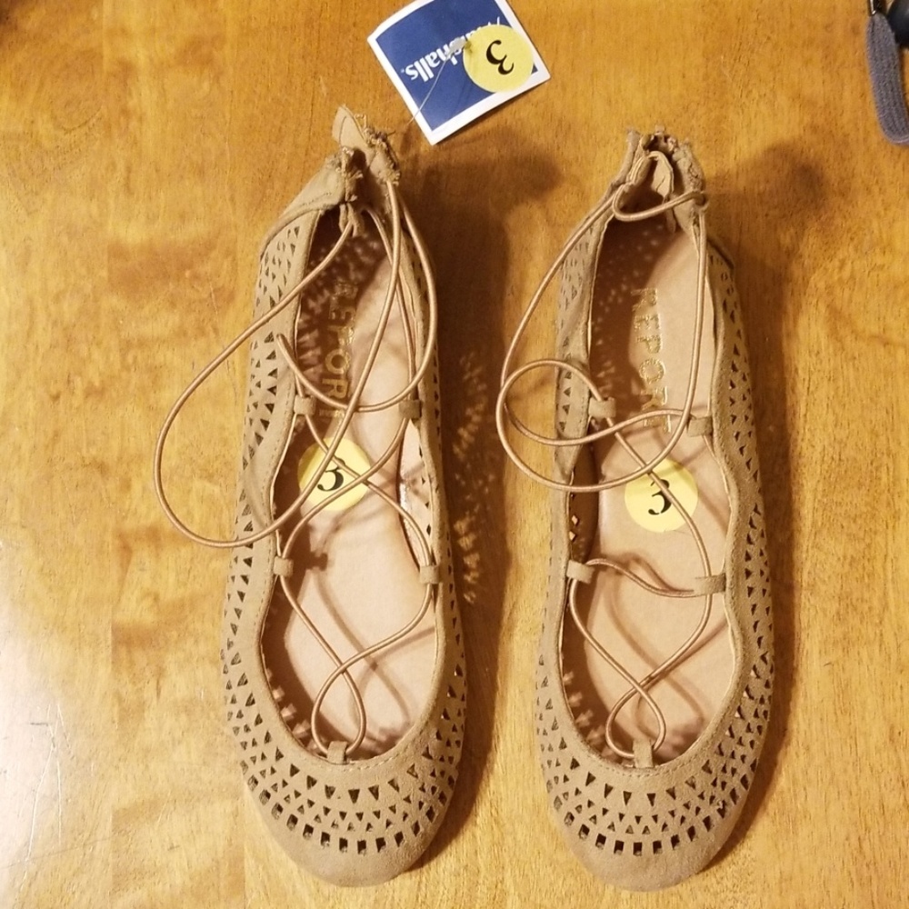 Girls sandals